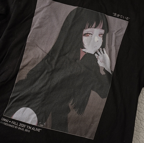 UMAI “I’m Alive” Long Sleeve Anime T-Shirt – Medium - Picture 3 of 5